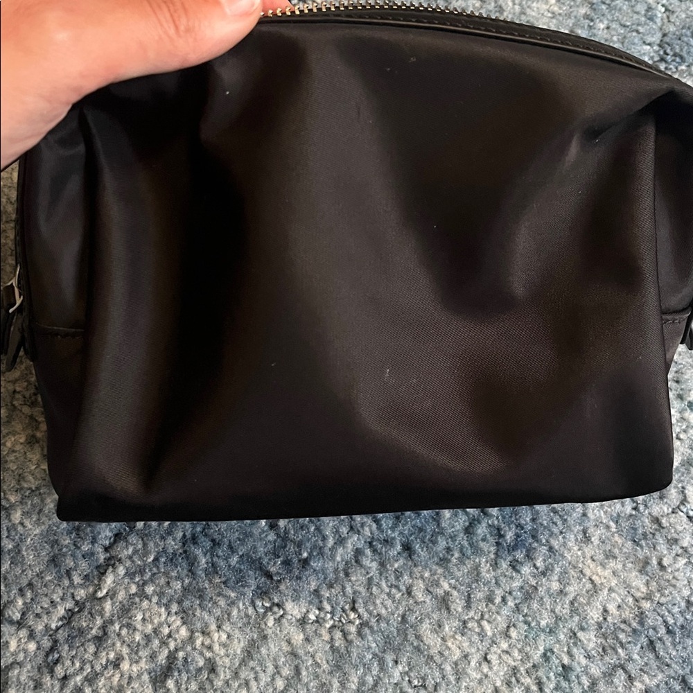 Tory Burch Black Nylon Toiletry Case with Logo Medallion - Picture 4 of 5